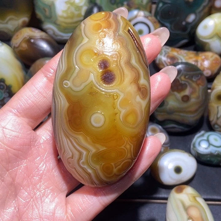 【闪购商品】未镶嵌玛瑙/玉髓珠宝奇石r