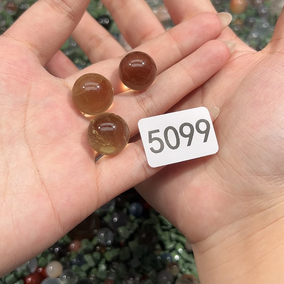 未镶嵌大型摆件（非配饰）水晶