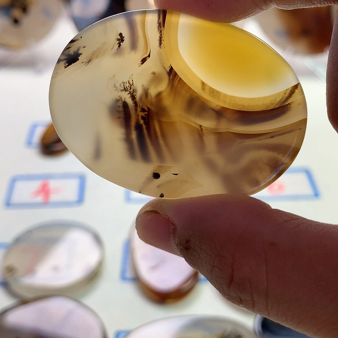 未镶嵌玛瑙/玉髓珠宝半成品