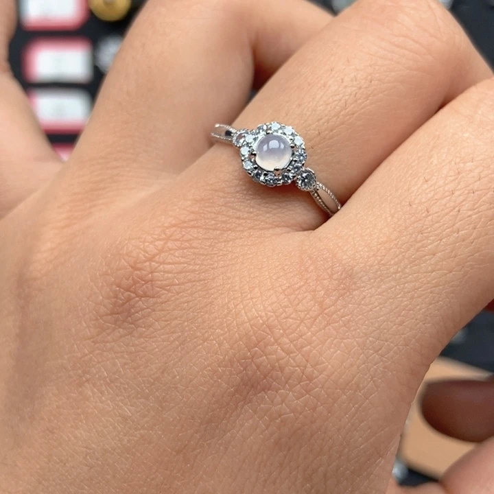 翡翠未镶嵌戒指戒指