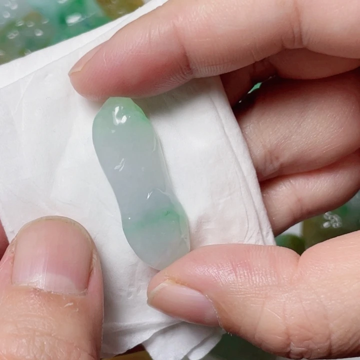 定制翡翠未镶嵌包工