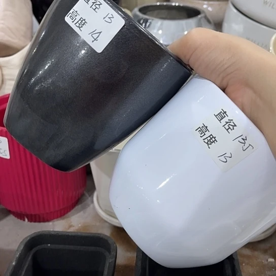 多肉绿植陶瓷花盆9.9包邮，有孔