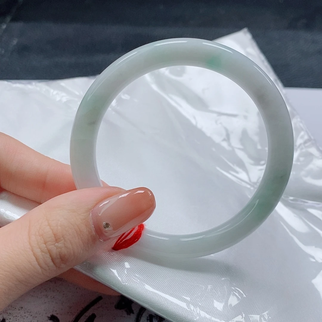 【闪购商品】未镶嵌手镯（圆镯）翡翠479号