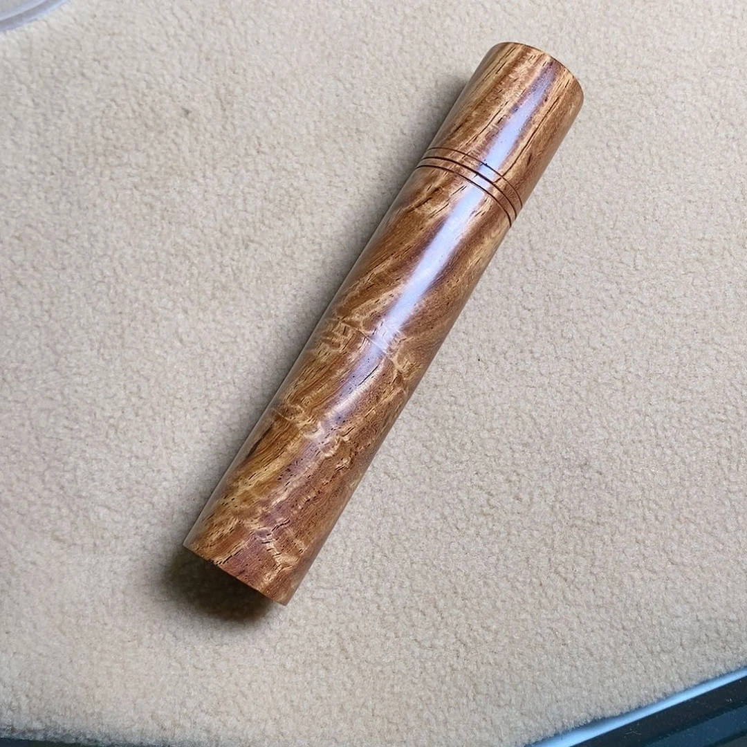 【闪购商品】黄花梨/降香黄檀把件蛮*?手把件