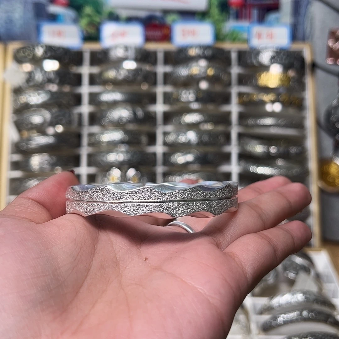 足银异形满天星手镯