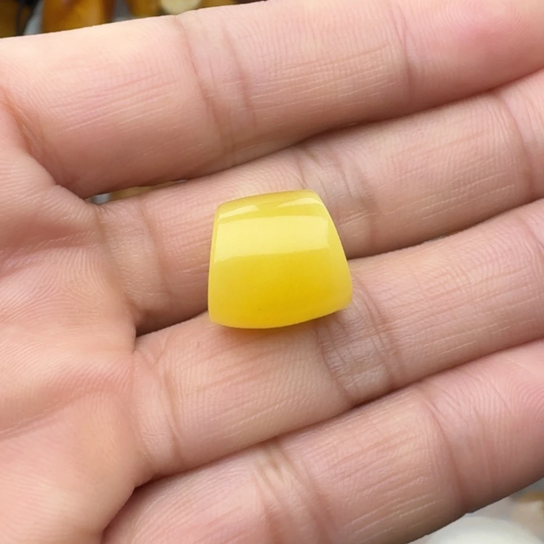琥珀裸石未镶嵌天然蜜蜡马蹄珠