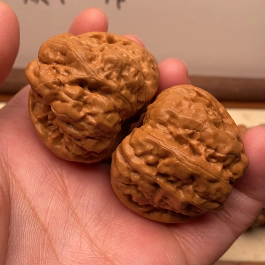 【闪购商品】把件文玩核桃第**称边40左右