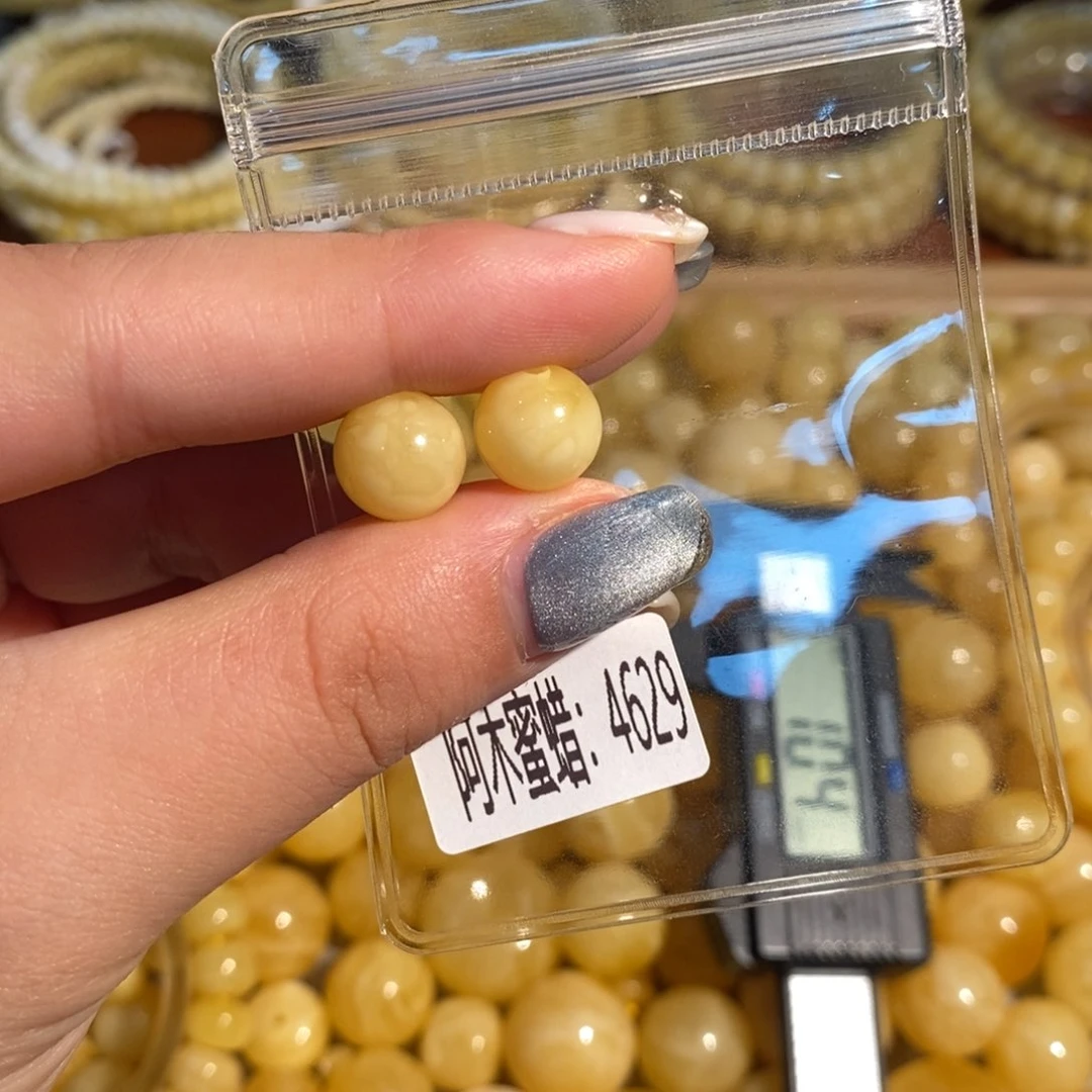 未镶嵌琥珀珠宝奇石4629
