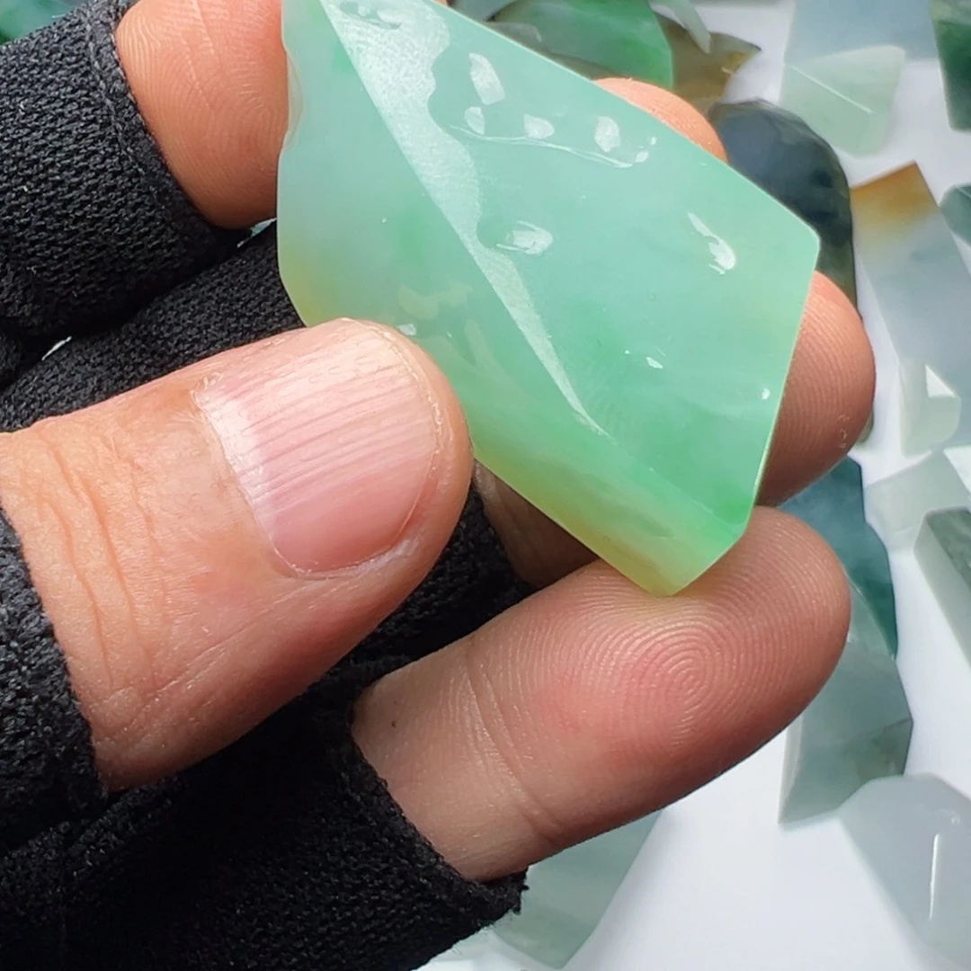 定制翡翠未镶嵌不包工