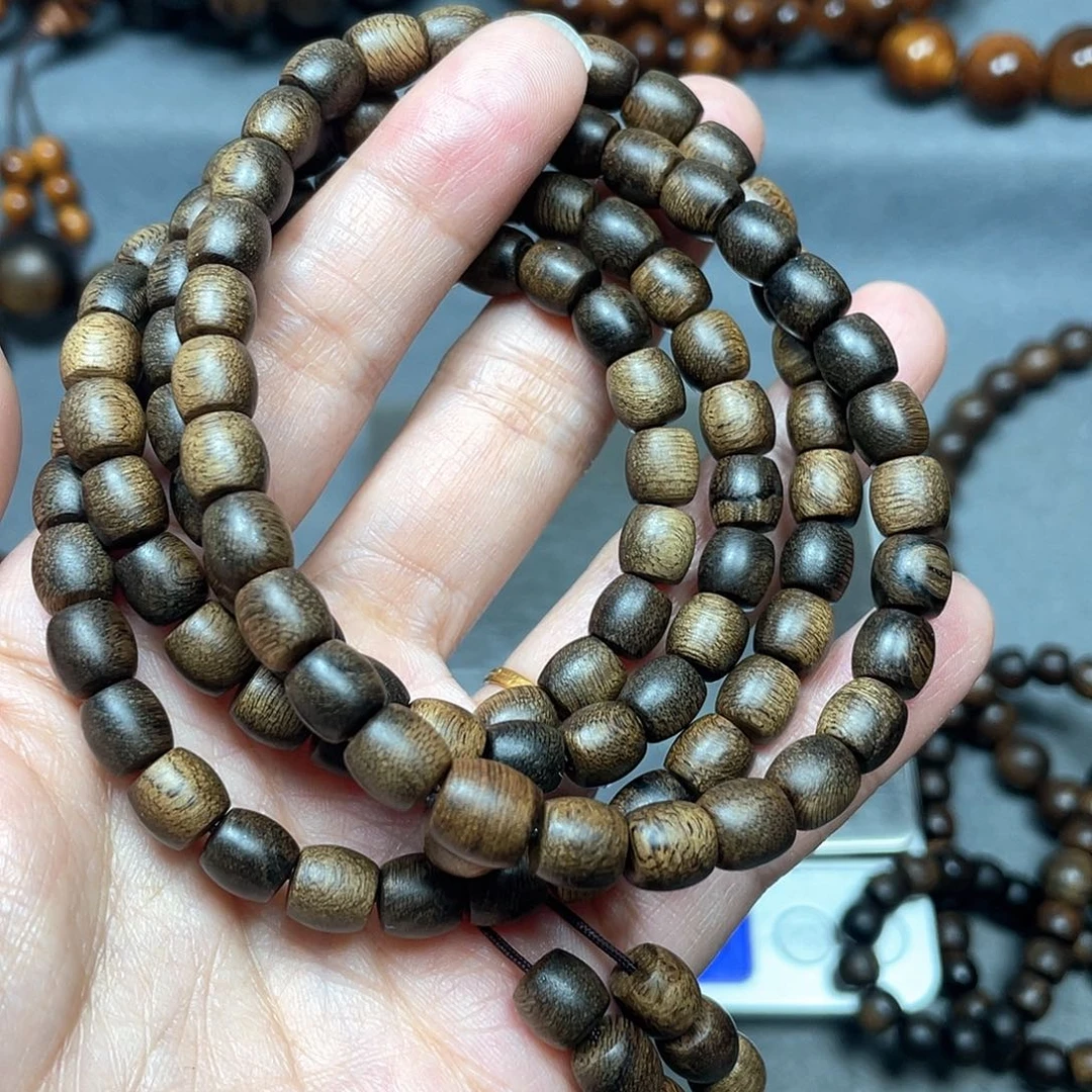 沉香手串白棋瘤疤0.7