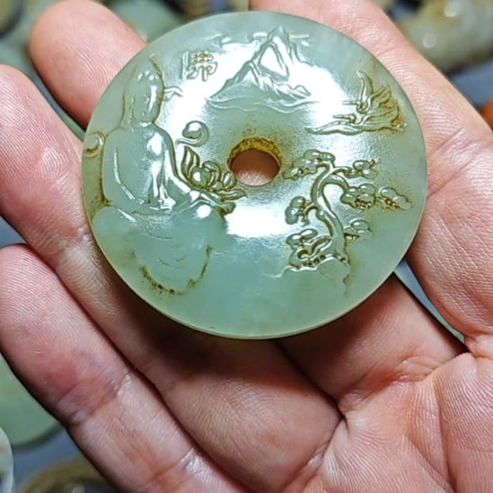 颈饰未镶嵌和田玉