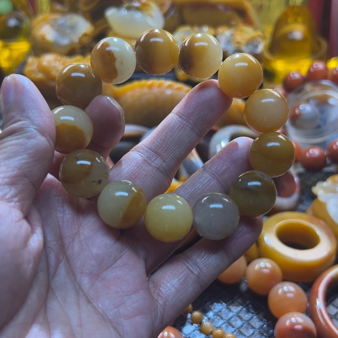 石英质玉未镶嵌颈饰