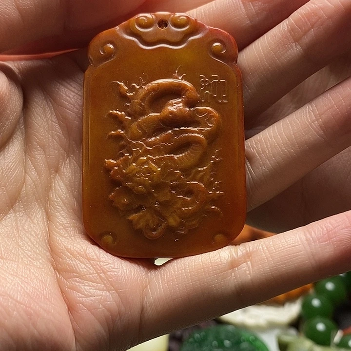 和田玉未镶嵌车挂