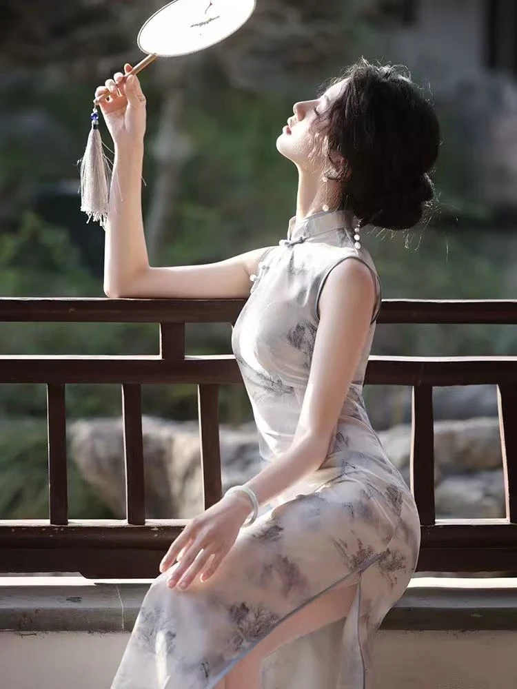 0819 【远山锦黛】 浅蓝色 水墨 无袖 旗袍