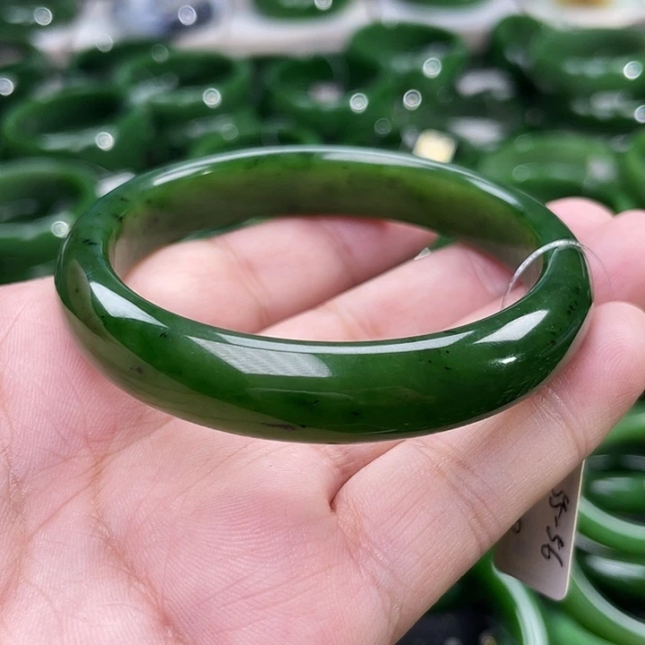 未镶嵌手镯和田玉（碧玉）