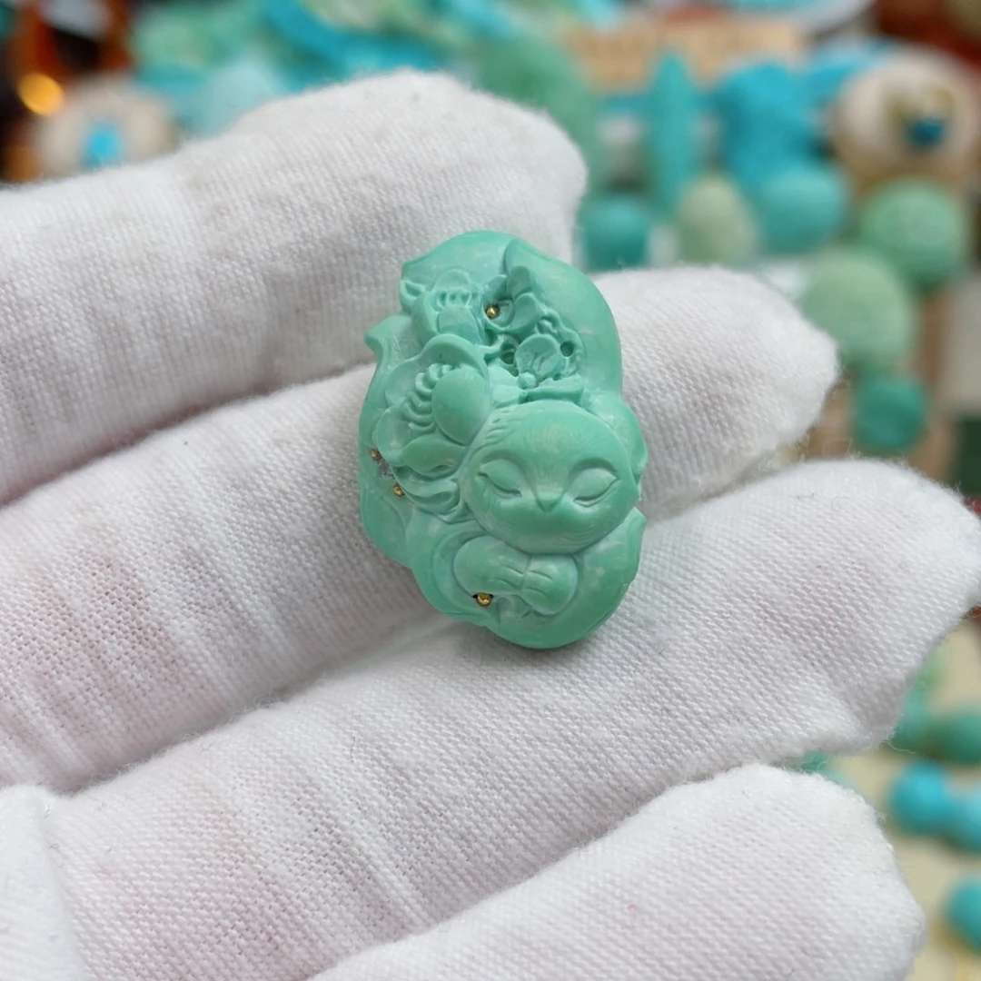 绿松石未镶嵌珠宝奇石