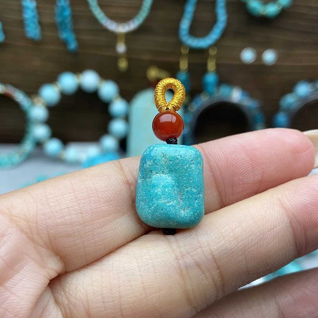 南红玛瑙未镶嵌侧挂