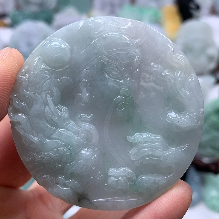 翡翠未镶嵌颈饰玉龙关二爷福利