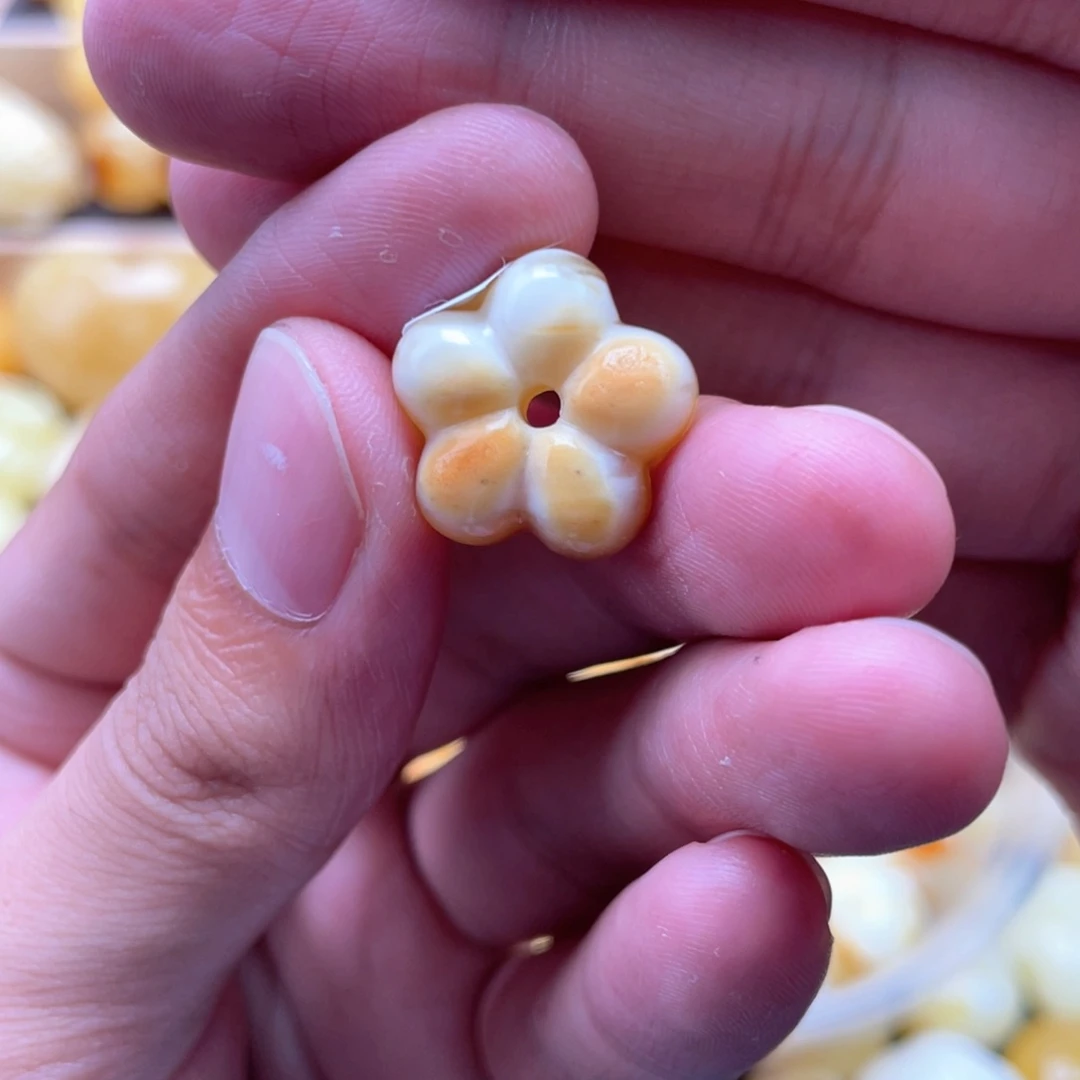 琥珀未镶嵌裸石蜜蜡