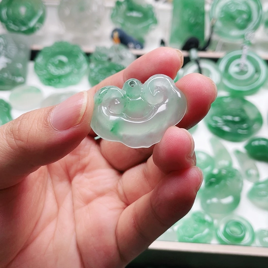 石英质玉（非洲翠）未镶嵌吊坠(不含链)