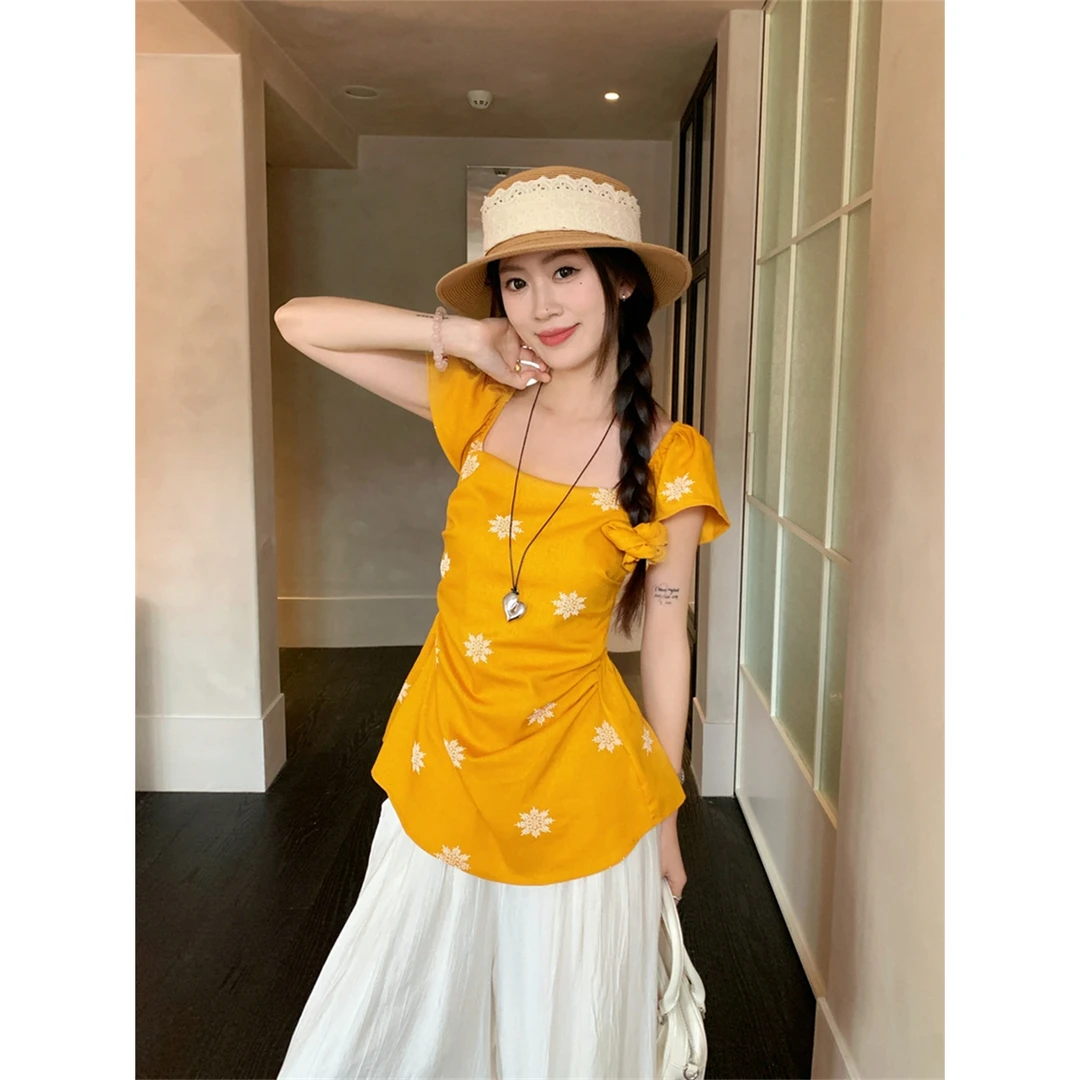 豆豆+《现货现发》网红爆花黄色五款式2025款简约吊带无袖背心上衣