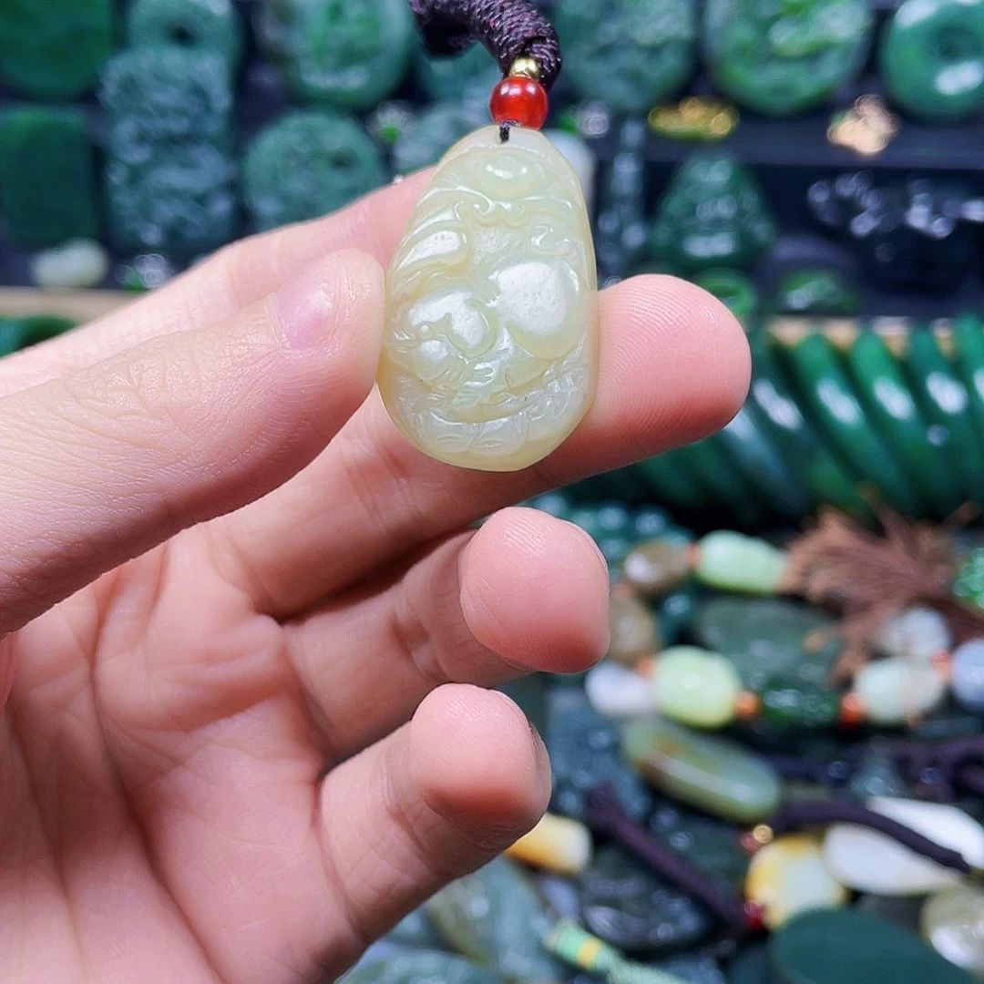 和田玉未镶嵌珠宝半成品