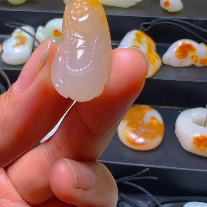 和田玉（子料）未镶嵌颈饰