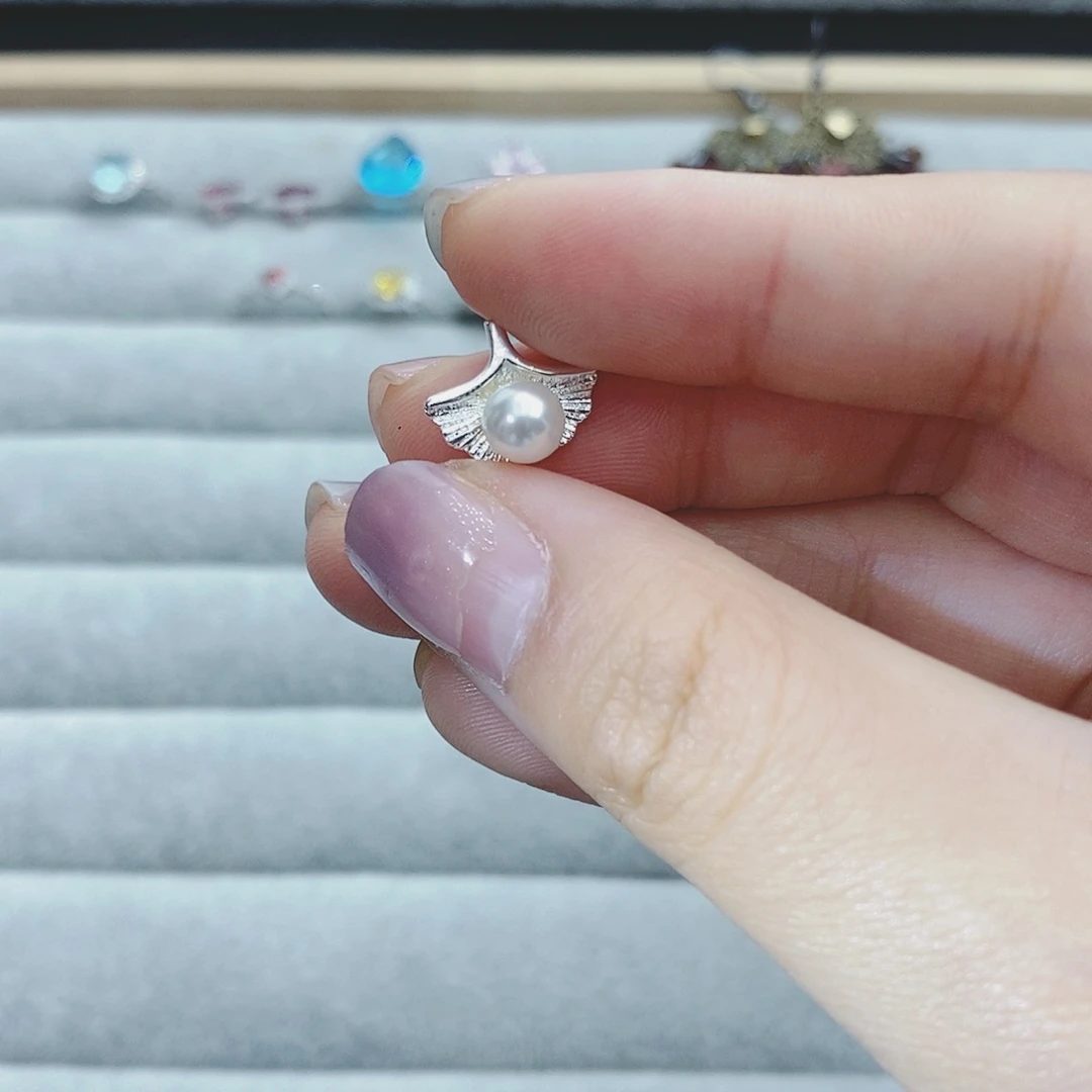 【闪购商品】银S925镶嵌耳饰托帕石