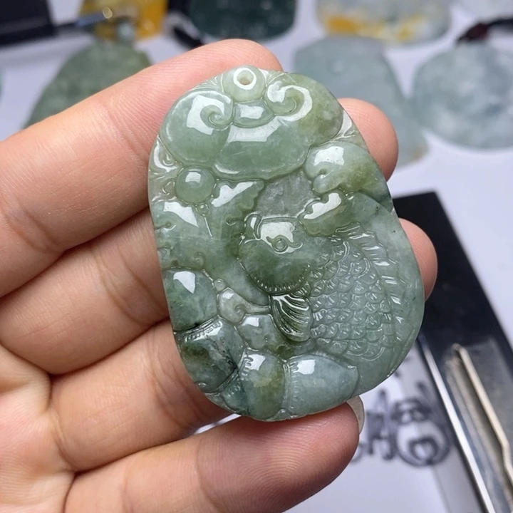 颈饰未镶嵌翡翠翡翠