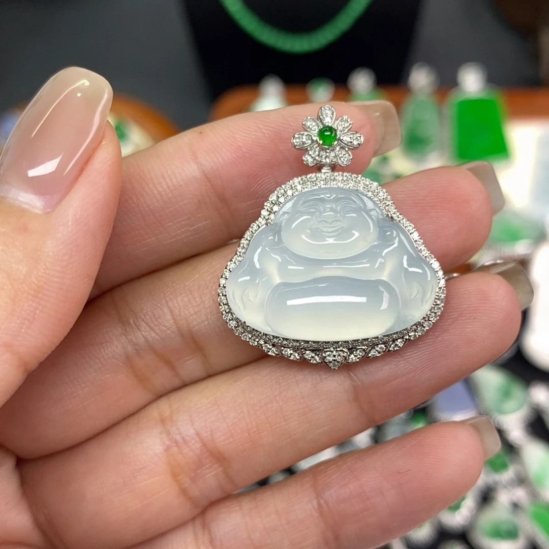 翡翠18K金镶嵌颈饰A货翡翠