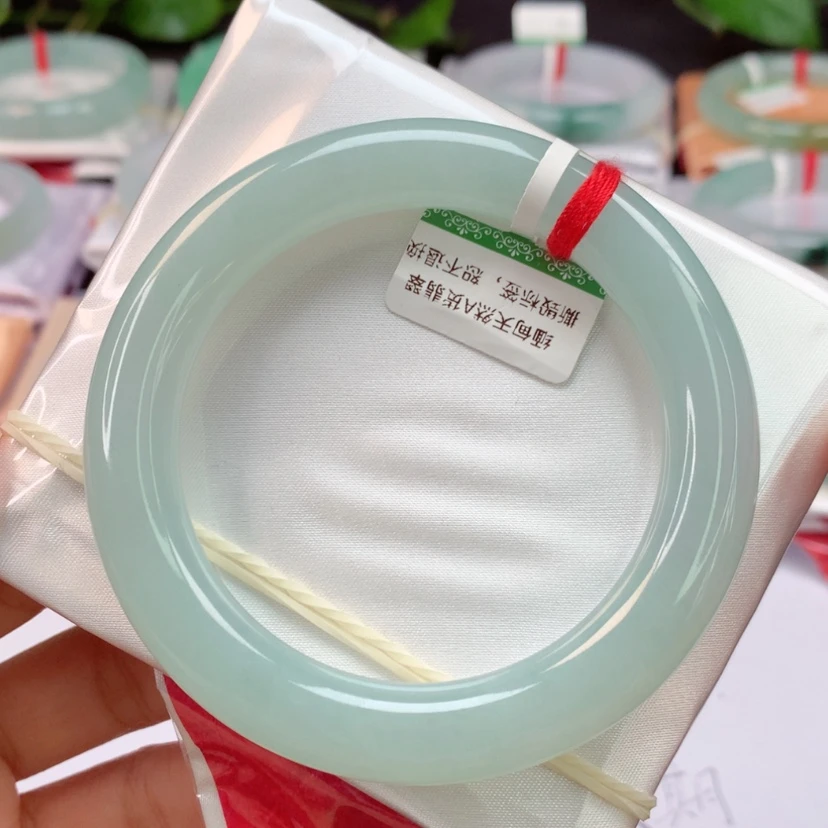 【闪购商品】翡翠手镯未镶嵌天然翡翠手镯