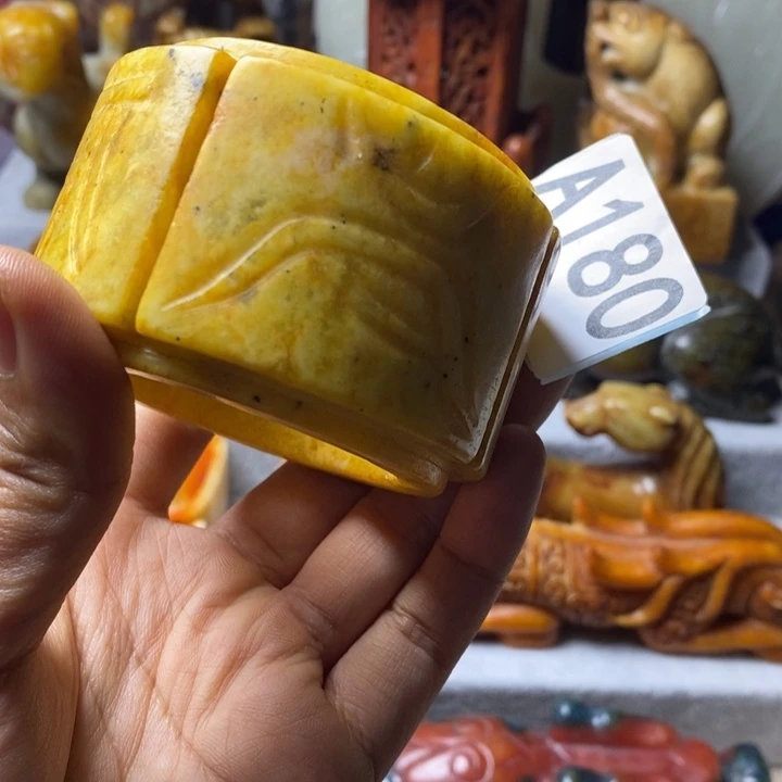 玛瑙/玉髓未镶嵌挂件