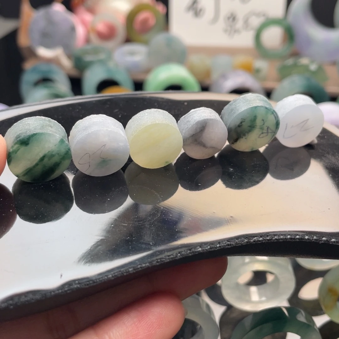 定制翡翠未镶嵌  特色戒心（单个）