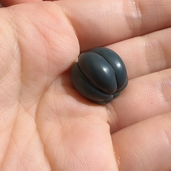 和田玉珠子未镶嵌C****?