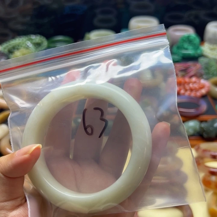 未镶嵌手镯石英质玉卡*曹63