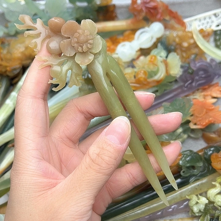 蛇纹石玉未镶嵌发簪