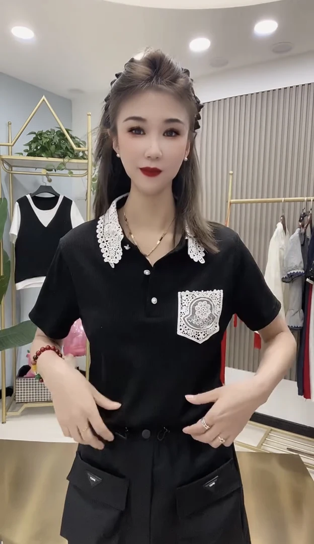 2025年夏季新款时尚百搭洋气蕾丝领显瘦上衣减龄洋气半袖小衫