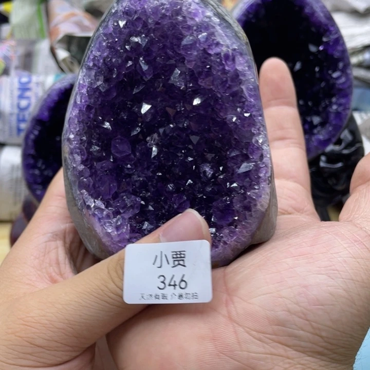 未镶嵌水晶大型摆件（非配饰）