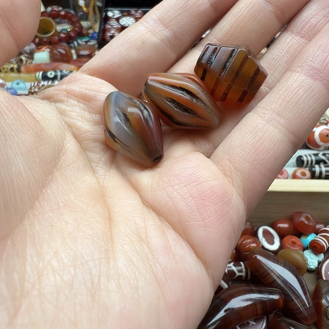 玛瑙/玉髓未镶嵌珠宝半成品