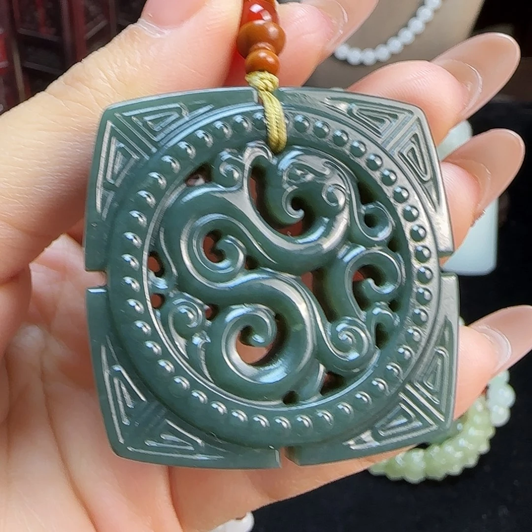 后***日和田玉未镶嵌颈饰