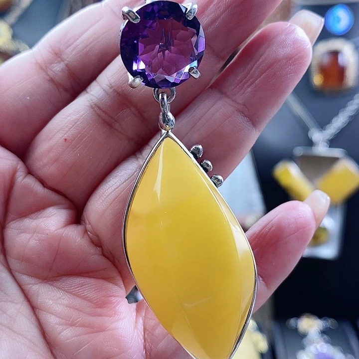 琥珀颈饰银S925镶嵌吊坠