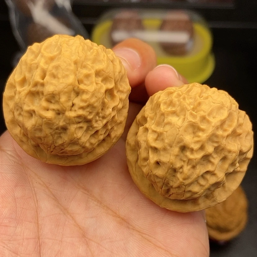 【闪购商品】把件文玩核桃39尺铁绣球