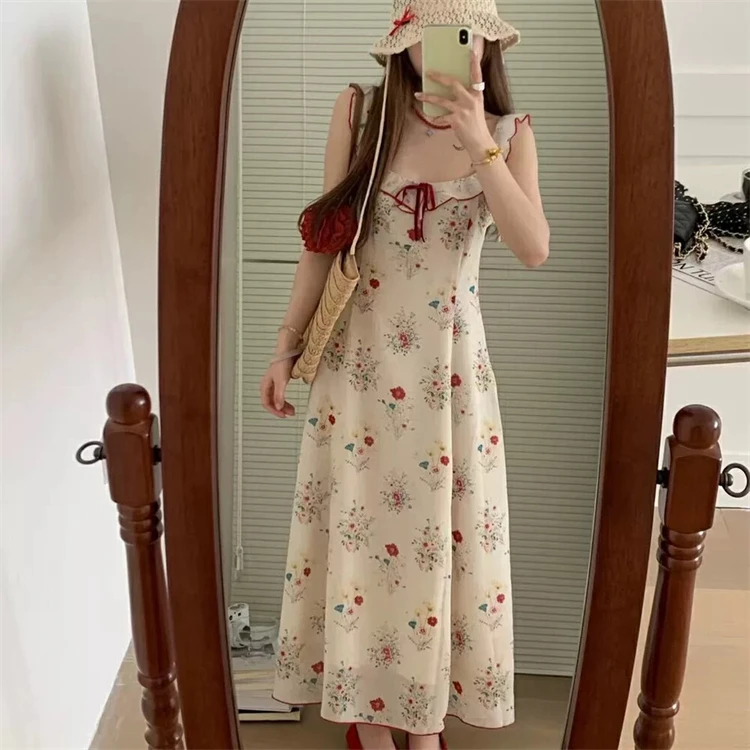 2025夏季法式茶歇风方领长款碎花吊带荷叶边度假风绝美无袖连衣裙