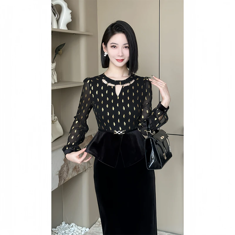 格娜2025秋季新款鎏金显贵纱袖拼接高级感丝绒小众女装时尚两件套