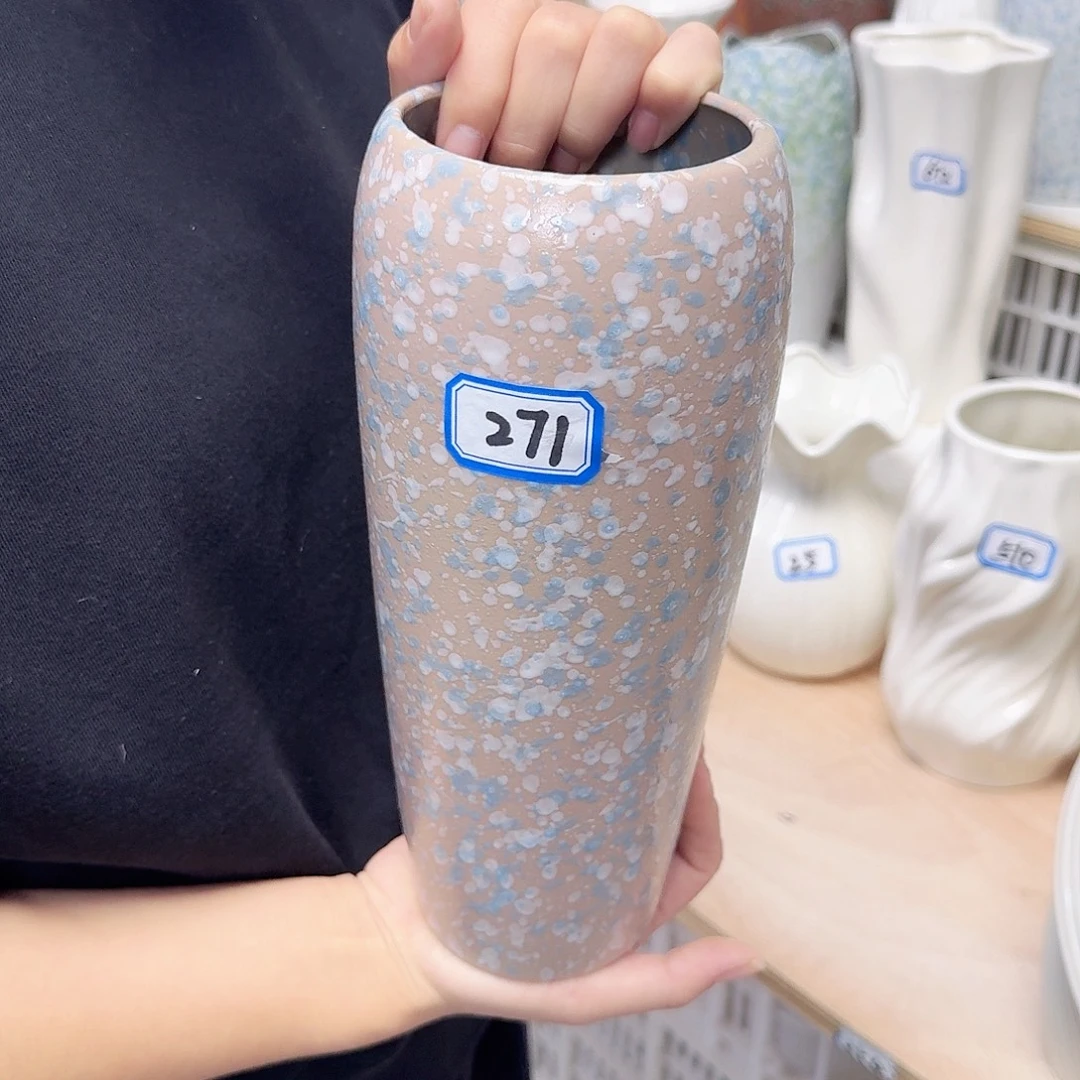 271号陶瓷高25厘米一个微瑕