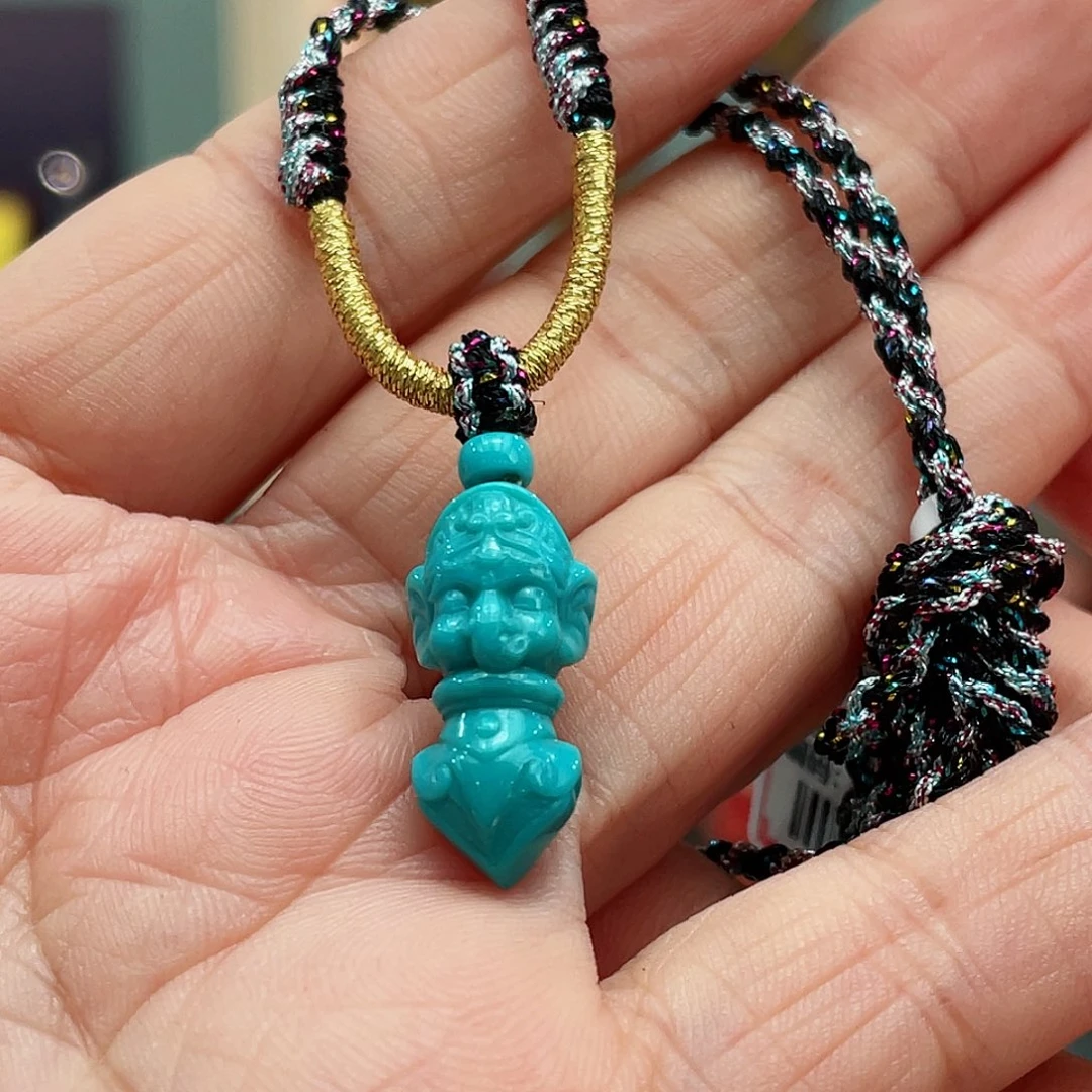 绿松石颈饰未镶嵌