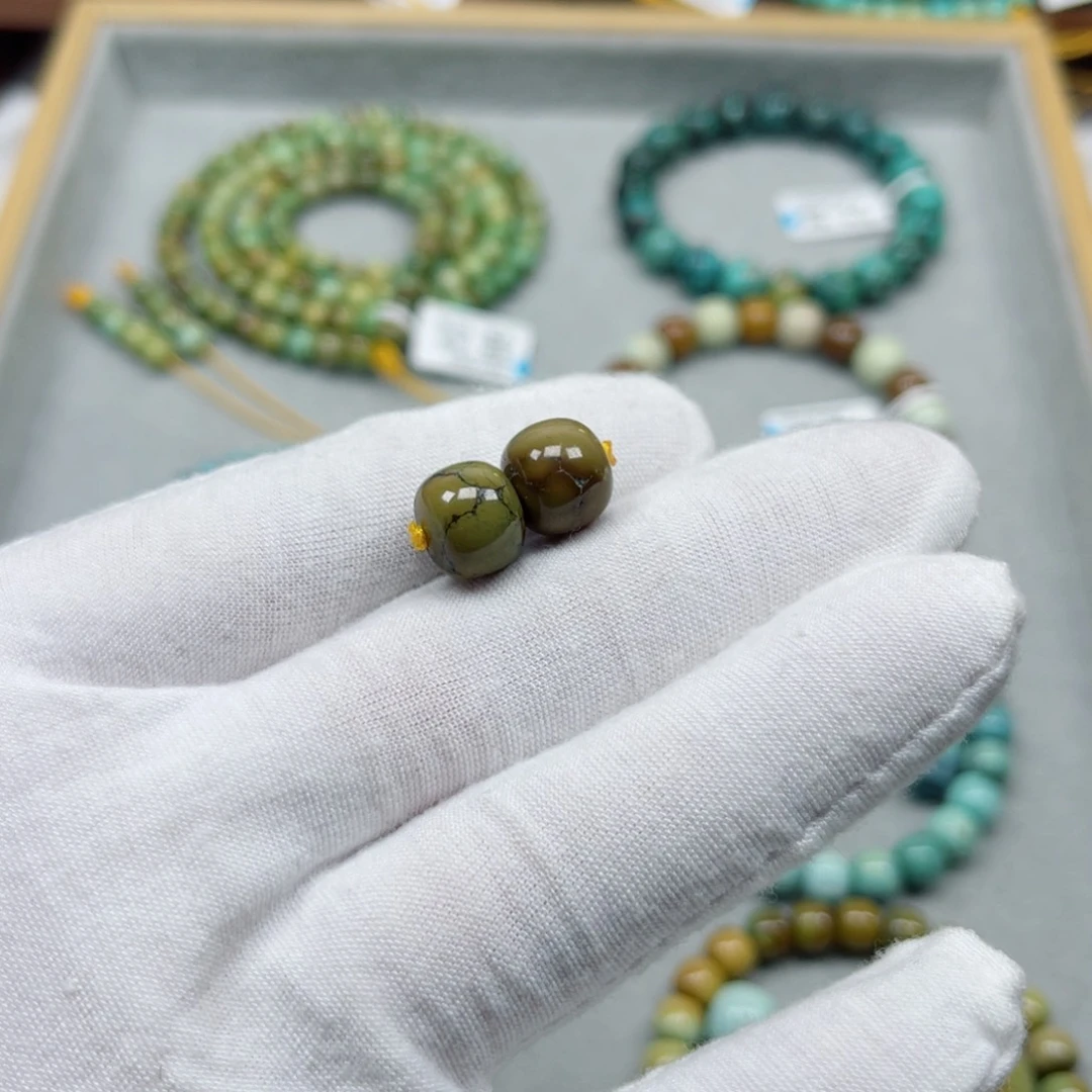 绿松石未镶嵌挂件