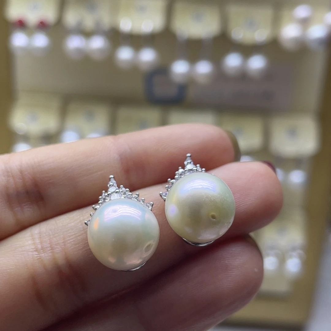 淡水珍珠银S925镶嵌耳饰