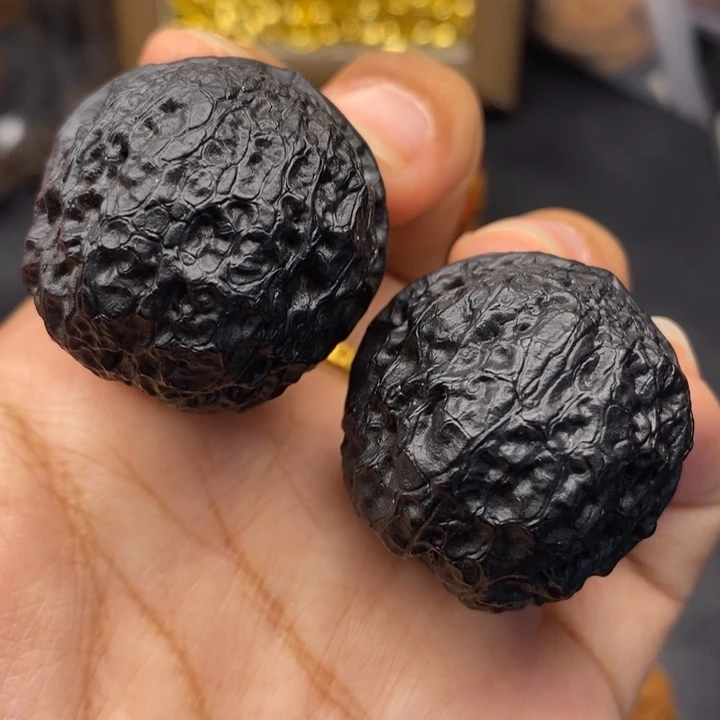 文玩核桃把件38尺蛇皮元宝