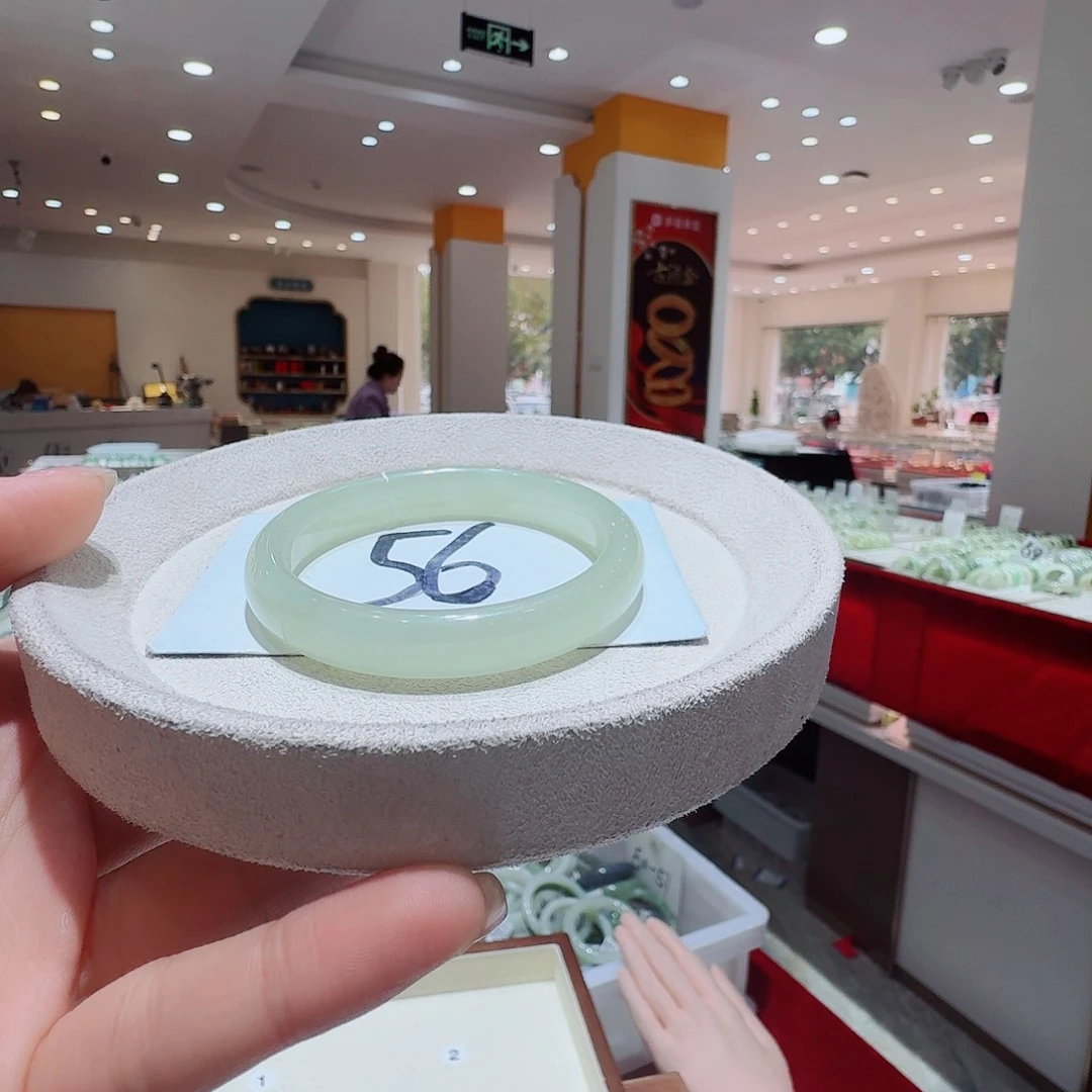 和田玉未镶嵌手镯332